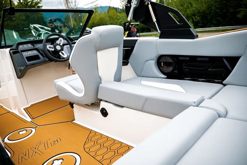 Slide: The Image of MasterCraft NXT21 2024 - 13