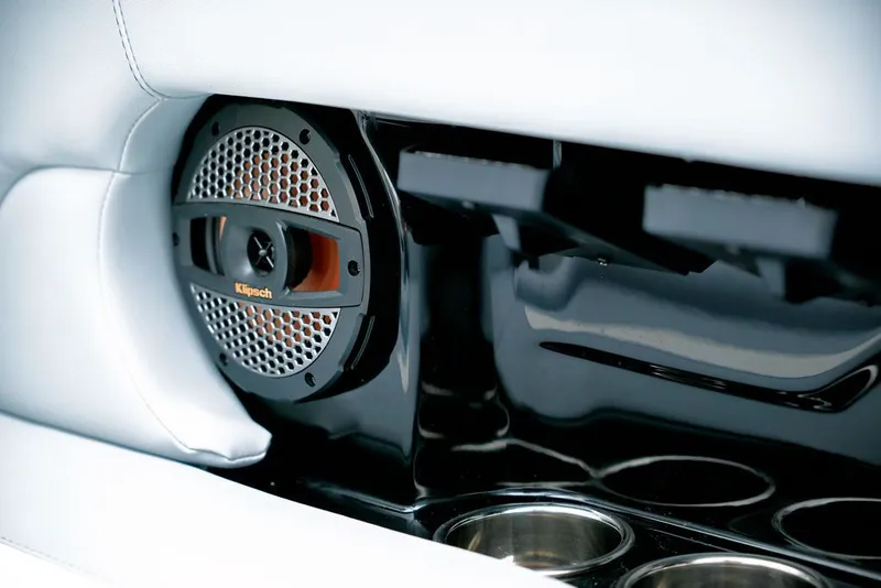 Slide: The Image of MasterCraft NXT21 2024 - 16