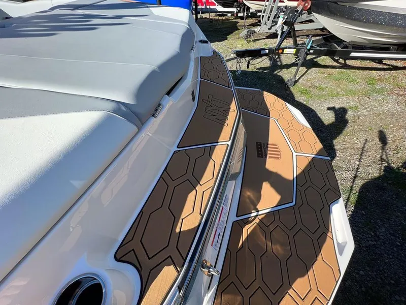 Slide: The Image of MasterCraft NXT21 2024 - 5