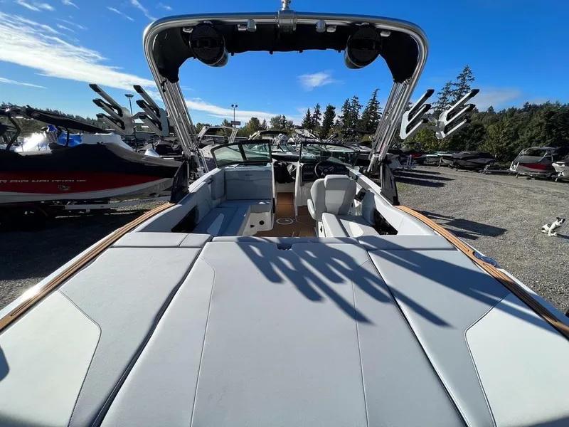 Slide: The Image of MasterCraft NXT21 2024 - 6