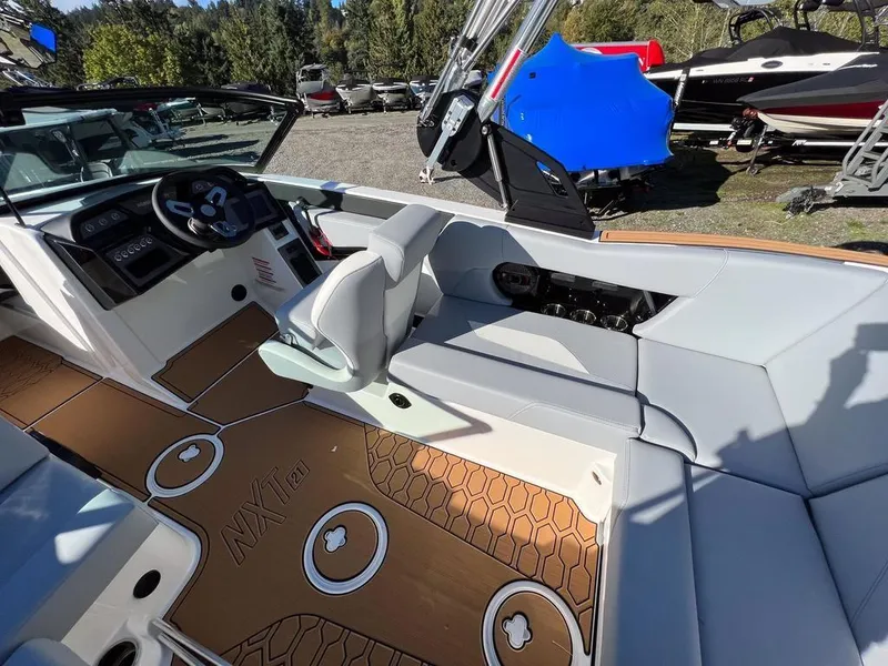 Slide: The Image of MasterCraft NXT21 2024 - 9