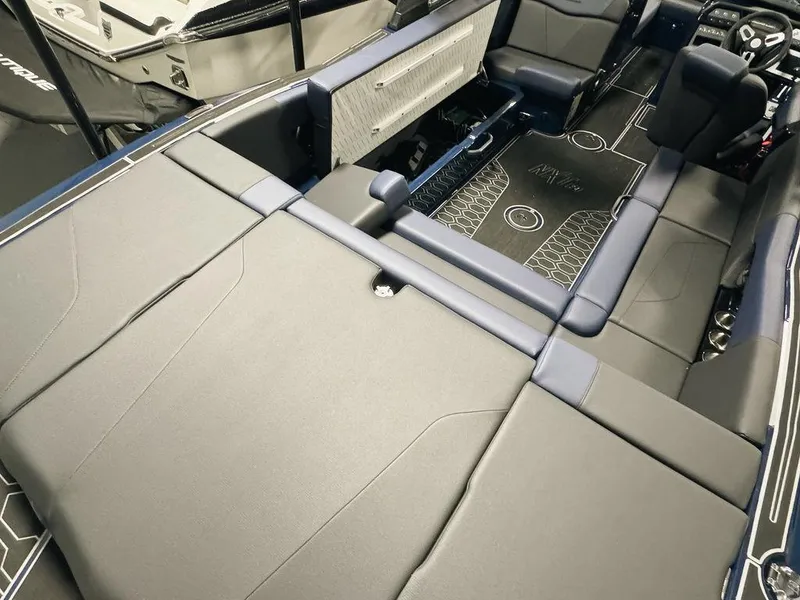 Slide: The Image of MasterCraft NXT24 2024 - 4