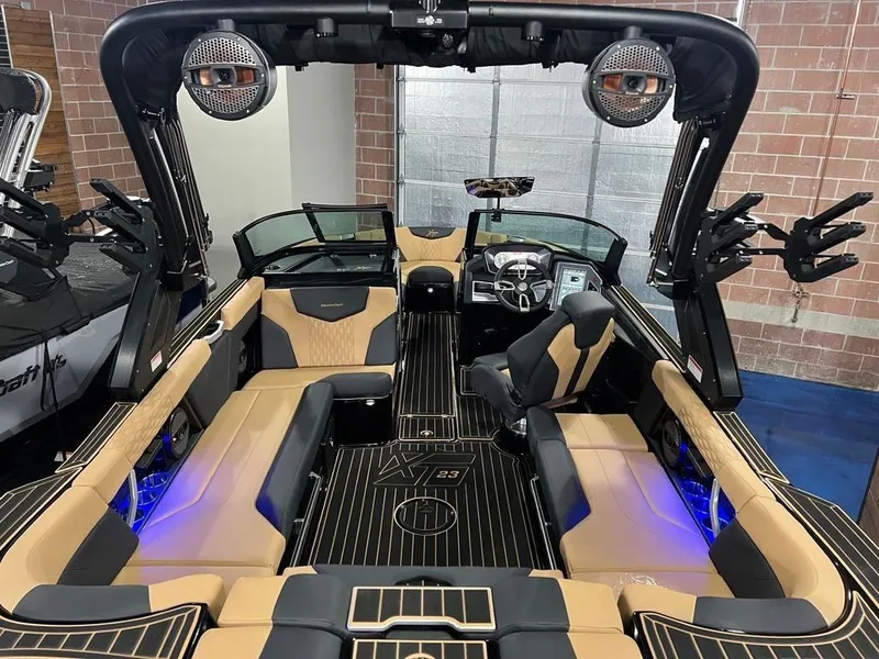 Slide: The Image of MasterCraft XT23 2024 - 9