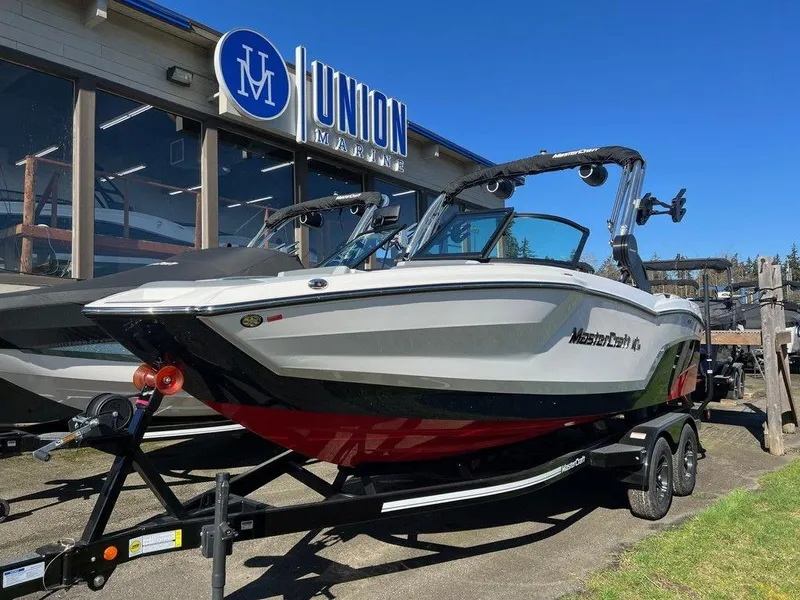 The Image of MasterCraft NXT21 2025 - 1