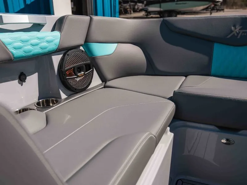 Slide: The Image of MasterCraft XT24 2025 - 15