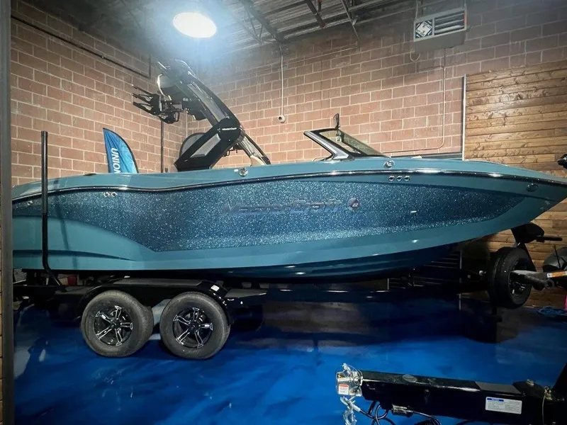 The Image of MasterCraft X22 2025 - 1