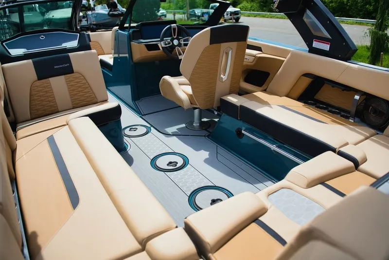Slide: The Image of Interior of 2025 MasterCraft X22 with luxurious seating. - 15