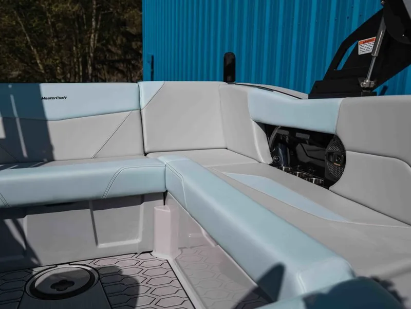 Slide: The Image of MasterCraft NXT21 2025 - 13
