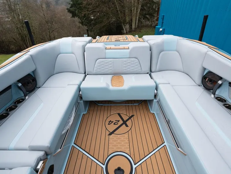 Slide: The Image of MasterCraft X24 2025 - 13