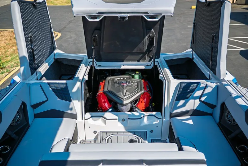 Slide: The Image of Nautique Super Air Nautique S23 2023 - 15