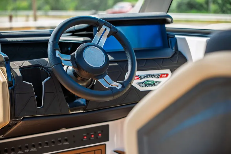 Slide: The Image of Nautique Super Air Nautique GS24 2024 - 12