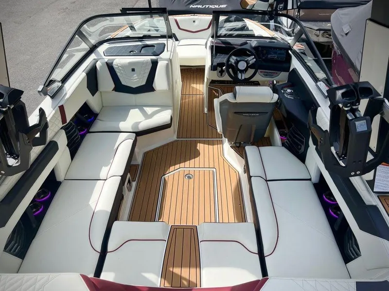 Slide: The Image of Nautique Super Air Nautique G21 2024 - 4