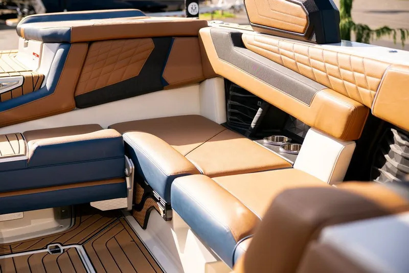 Slide: The Image of Nautique Super Air Nautique G21 2024 - 14