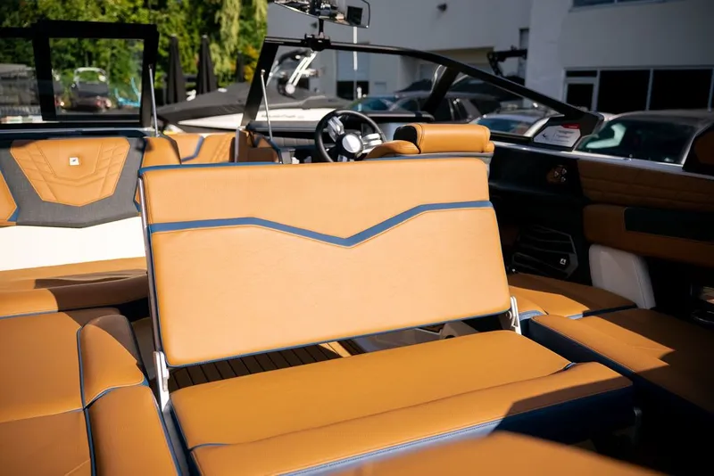 Slide: The Image of Nautique Super Air Nautique G21 2024 - 16