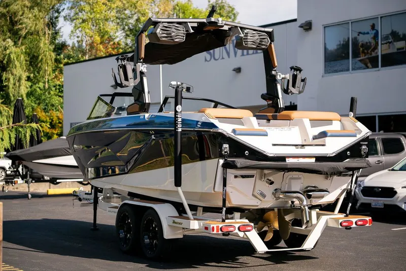 Slide: The Image of Nautique Super Air Nautique G21 2024 - 21
