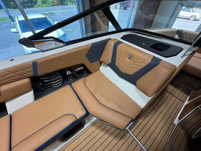 Slide: The Image of Nautique Super Air Nautique G21 2024 - 9