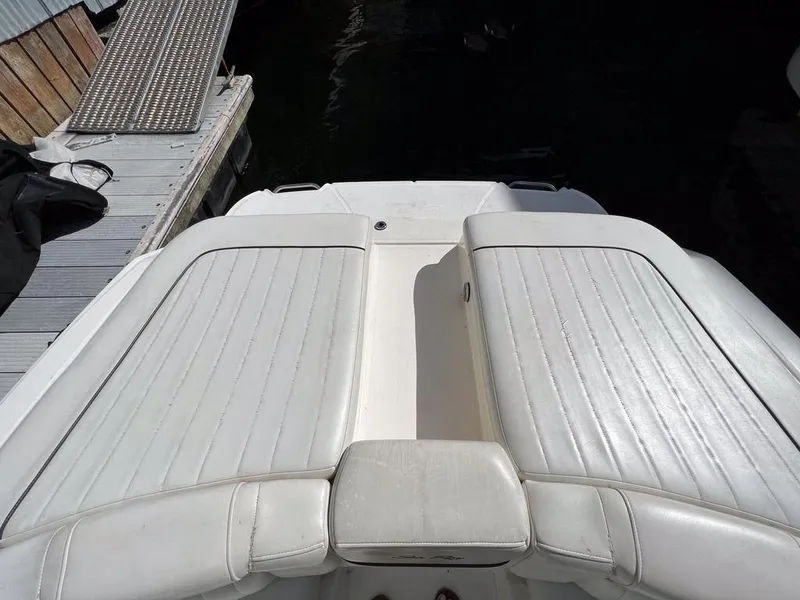 Slide: The Image of Sea Ray SLX 250 2007 - 17