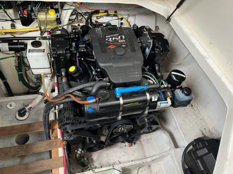 Slide: The Image of Bayliner 305 Sb 2007 - 17