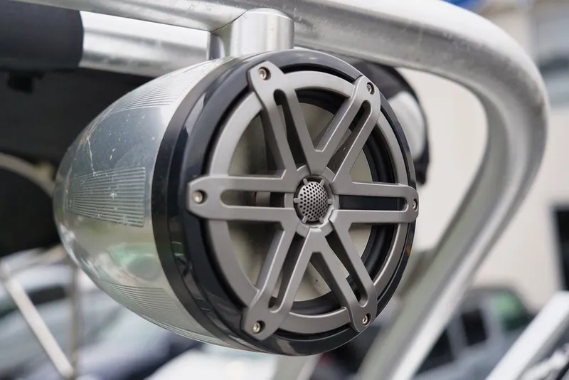 Slide: The Image of MasterCraft X26 2017 - 18