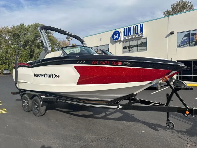 Slide: The Image of MasterCraft XStar S 2022 - 11
