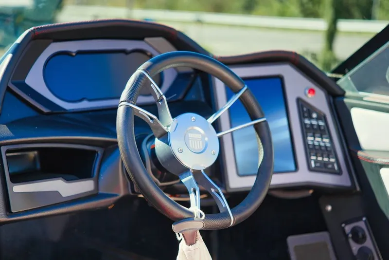 Slide: The Image of MasterCraft XStar S 2022 - 12