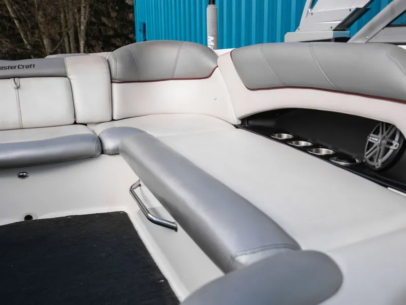 Slide: The Image of MasterCraft X25 2012 - 23