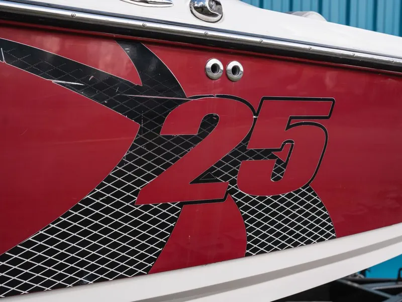 Slide: The Image of MasterCraft X25 2012 - 26