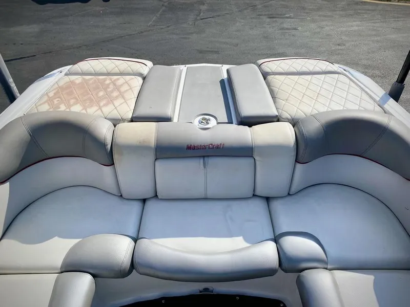 Slide: The Image of MasterCraft X25 2012 - 6