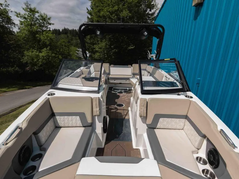 Slide: The Image of Heyday H22 2023 - 9