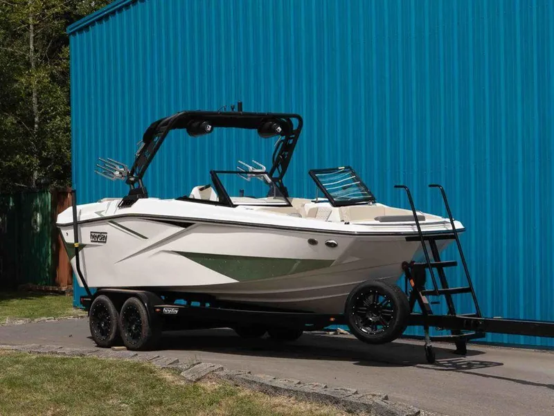 The Image of Heyday Wake Boats H22 2023 - 1