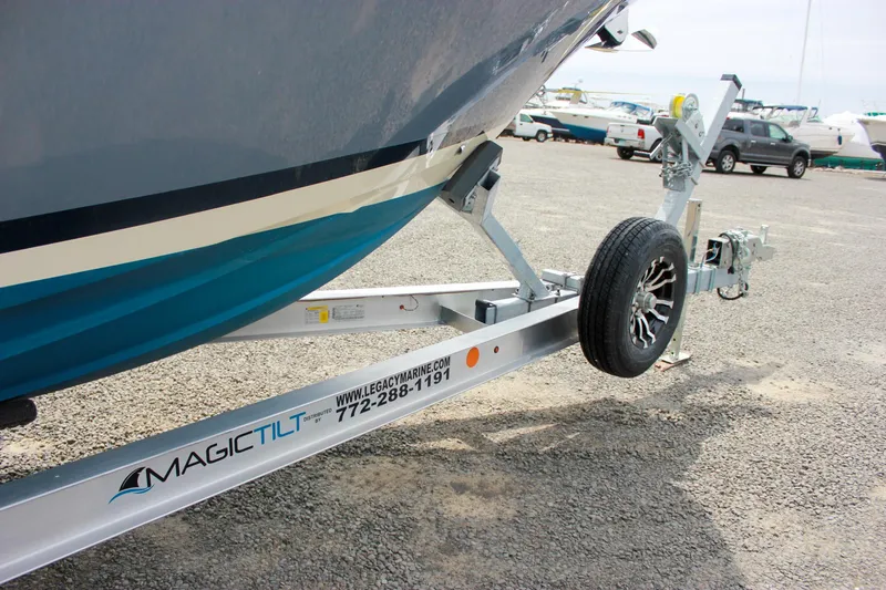 Slide: The Image of Chris-Craft Catalina 24 2024 - 60