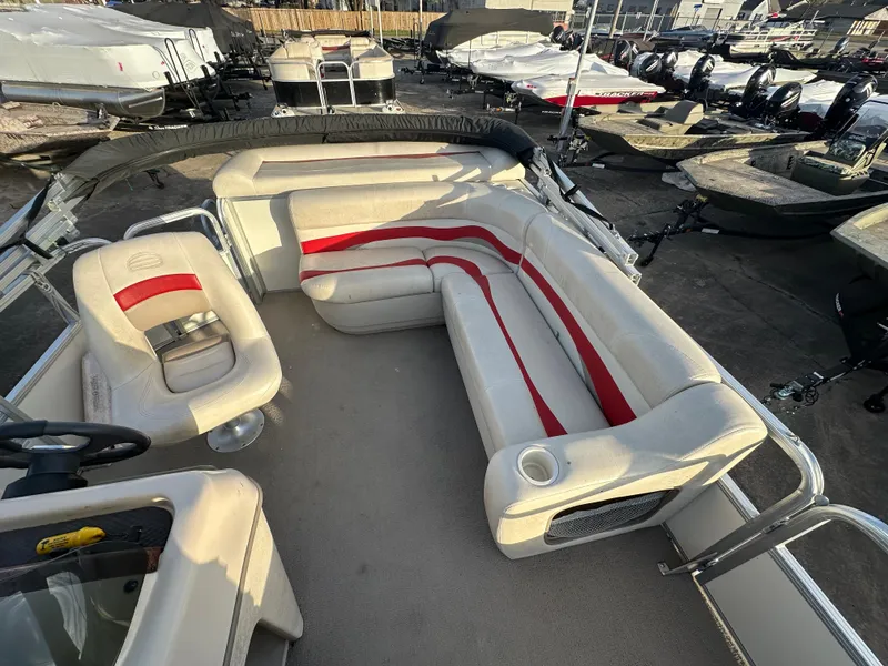 Slide: The Image of 2009 Sun Tracker PARTY BARGE 200 Classic Series with spacious seating and modern design. - 9