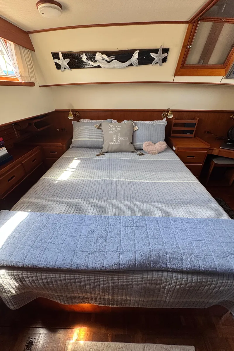 Slide: The Image of Interior of 2000 Grand Banks 42 Classic with cozy bedroom. - 15