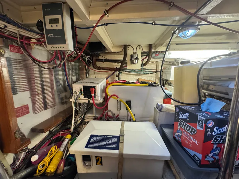 Slide: The Image of Interior of a 2000 Grand Banks 42 Classic yacht. - 49