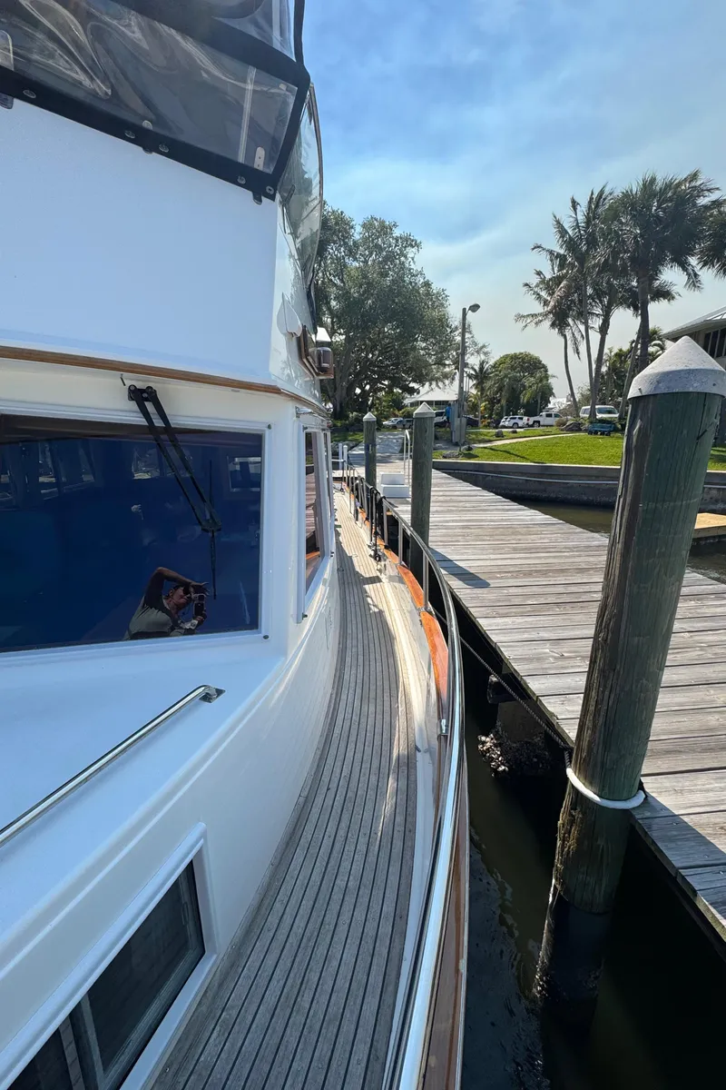 Slide: The Image of Grand Banks 42 Classic 2000 - 56