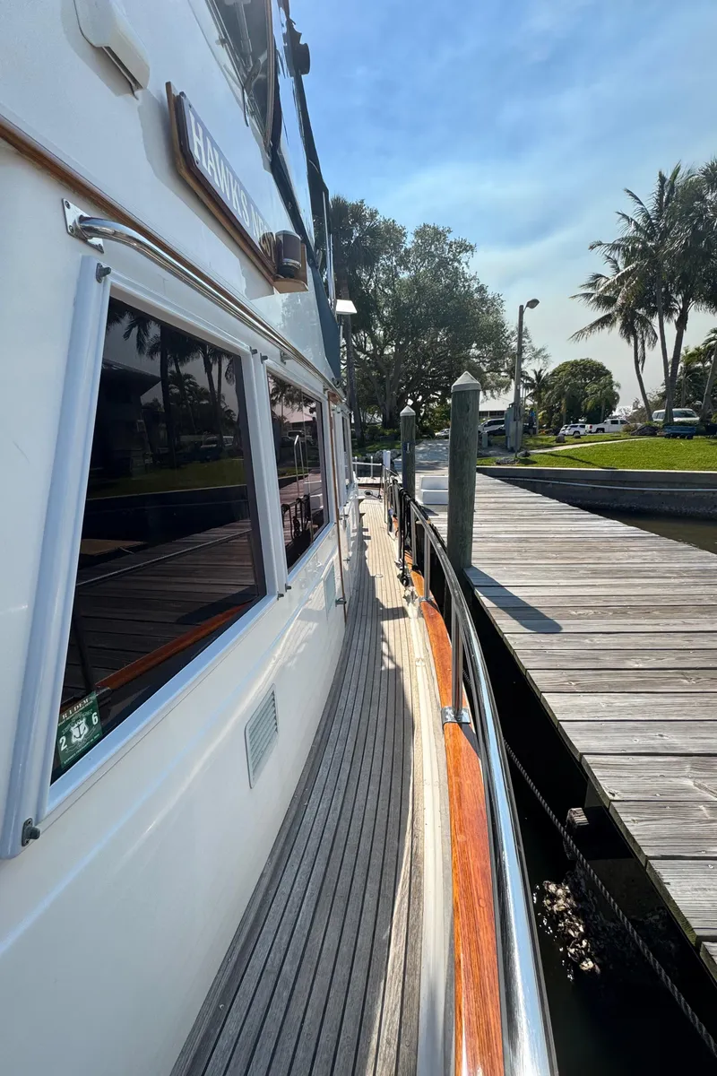 Slide: The Image of Grand Banks 42 Classic 2000 - 57