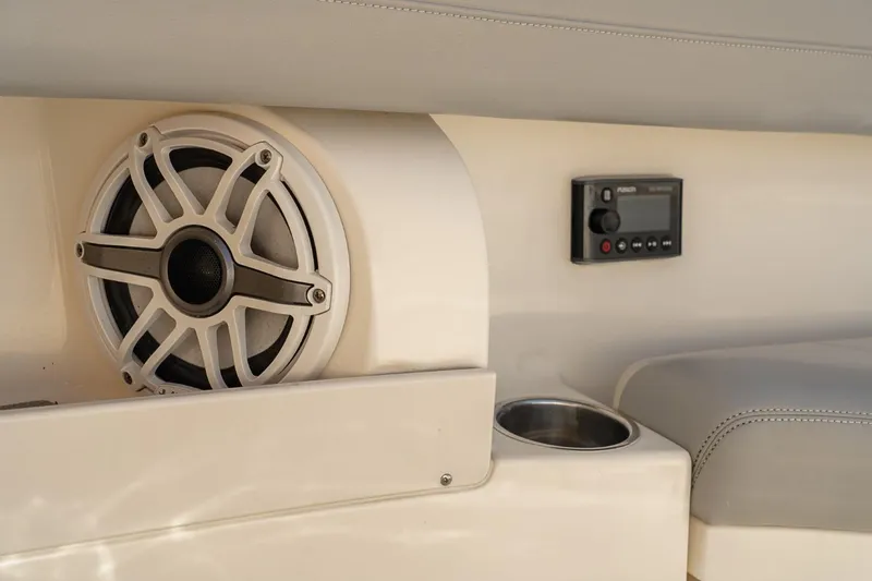 Slide: The Image of Scout 355 LXF 2021 - 55