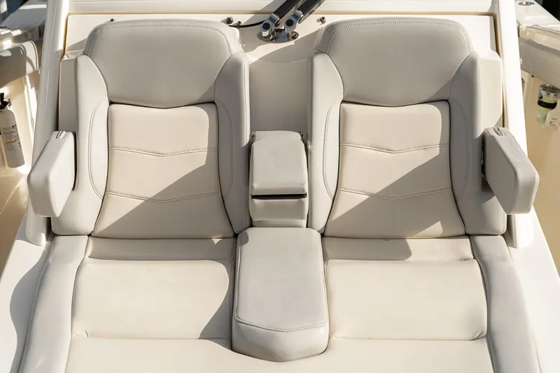 Slide: The Image of Scout 355 LXF 2021 - 57