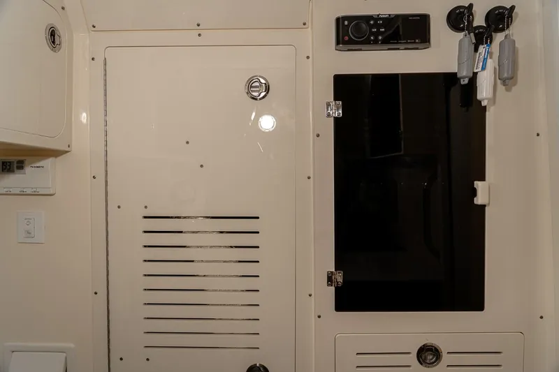 Slide: The Image of Scout 355 LXF 2021 - 58