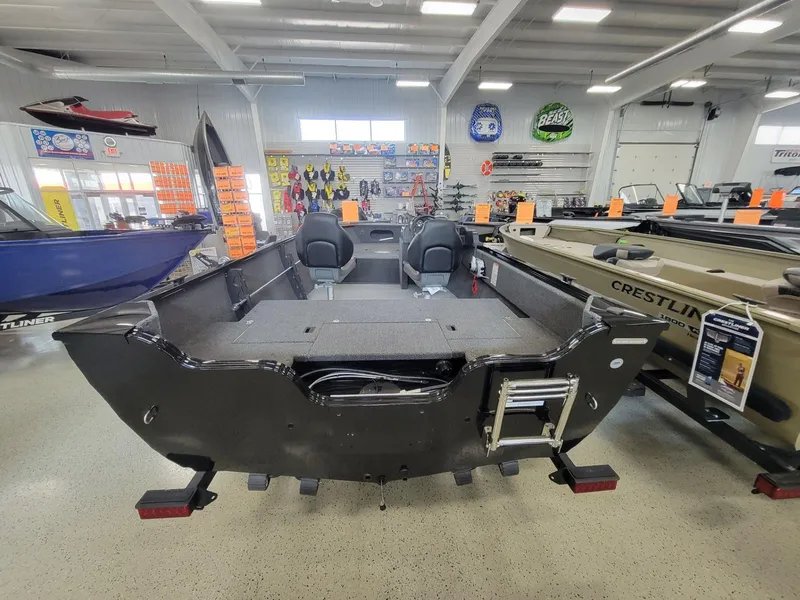 Slide: The Image of Crestliner 1650 Kodiak 2025 - 10