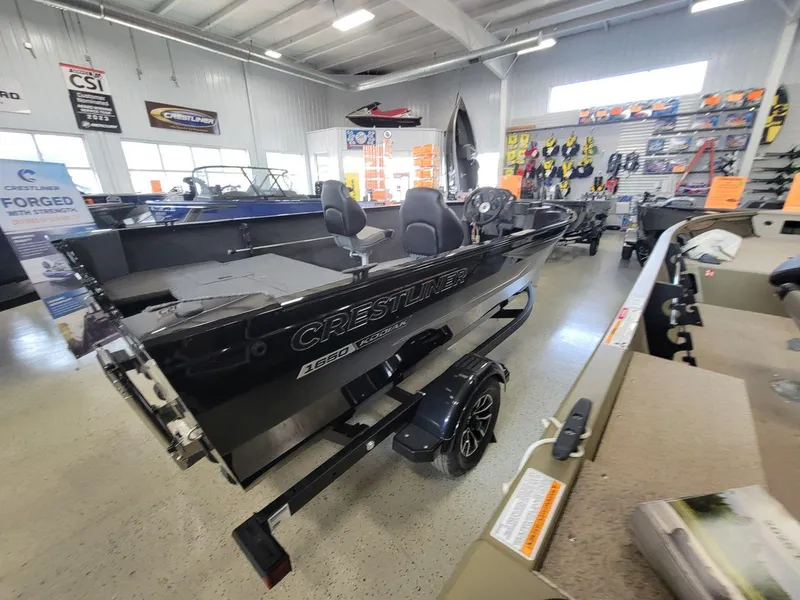 Slide: The Image of Crestliner 1650 Kodiak 2025 - 11