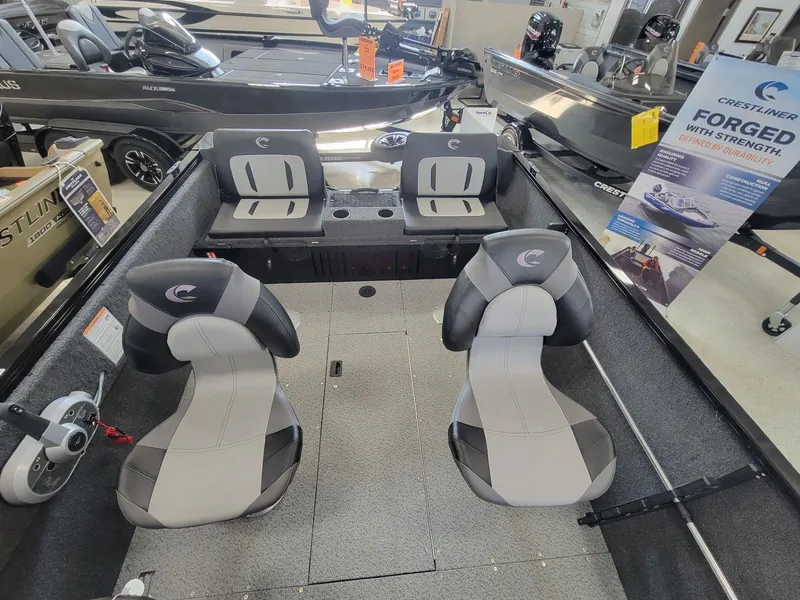 Slide: The Image of Crestliner 1650 Kodiak 2025 - 17