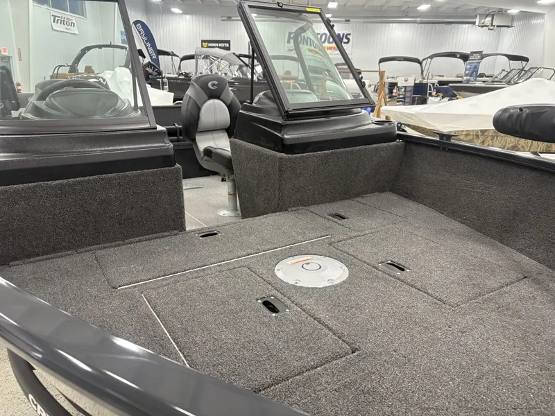 Slide: The Image of Crestliner 1650 Kodiak 2025 - 25