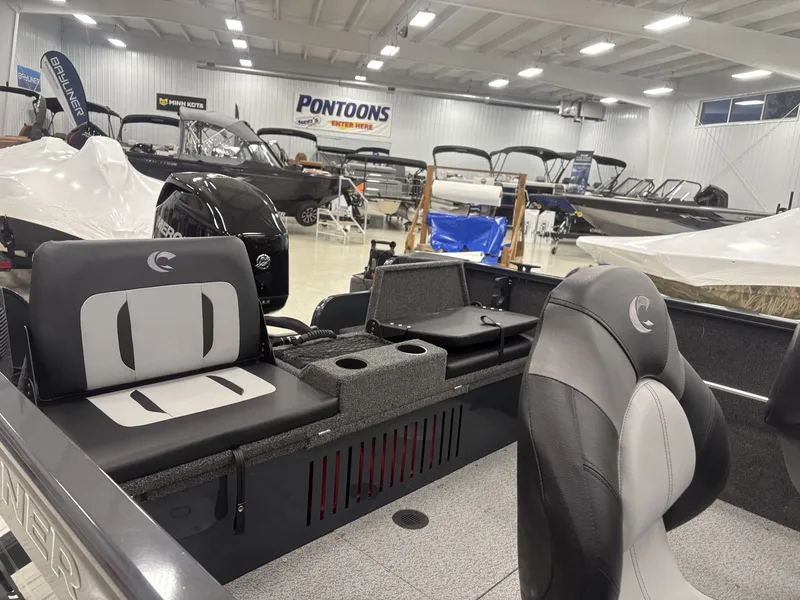 Slide: The Image of Crestliner 1650 Kodiak 2025 - 26