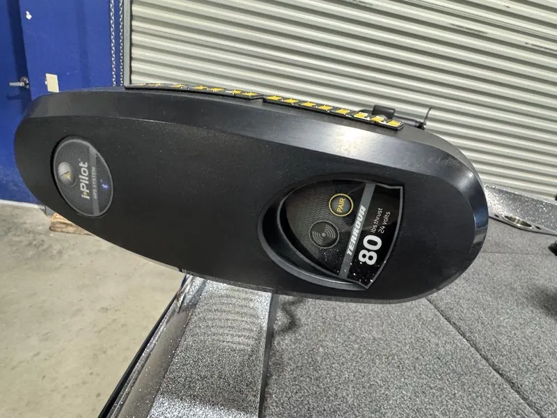 Slide: The Image of Trolling motor on 2018 Ranger 212LS boat, featuring i-Pilot technology. - 37