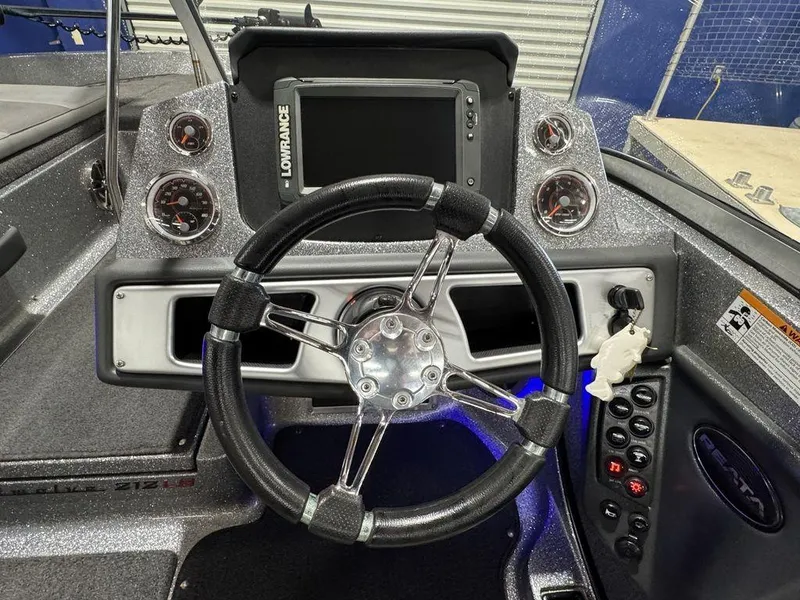 Slide: The Image of Ranger 212LS 2018 - 71