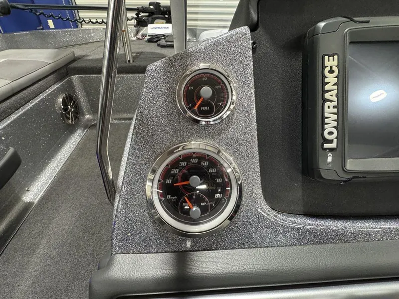 Slide: The Image of Ranger 212LS 2018 - 74