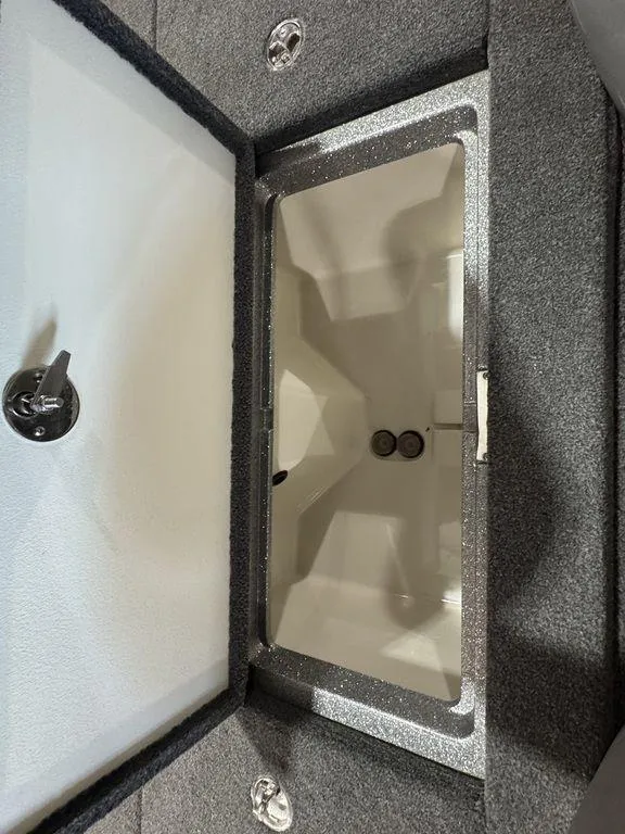 Slide: The Image of Ranger 212LS 2018 - 75