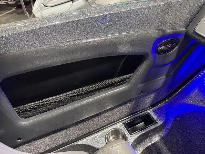 Slide: The Image of Ranger 212LS 2018 - 79