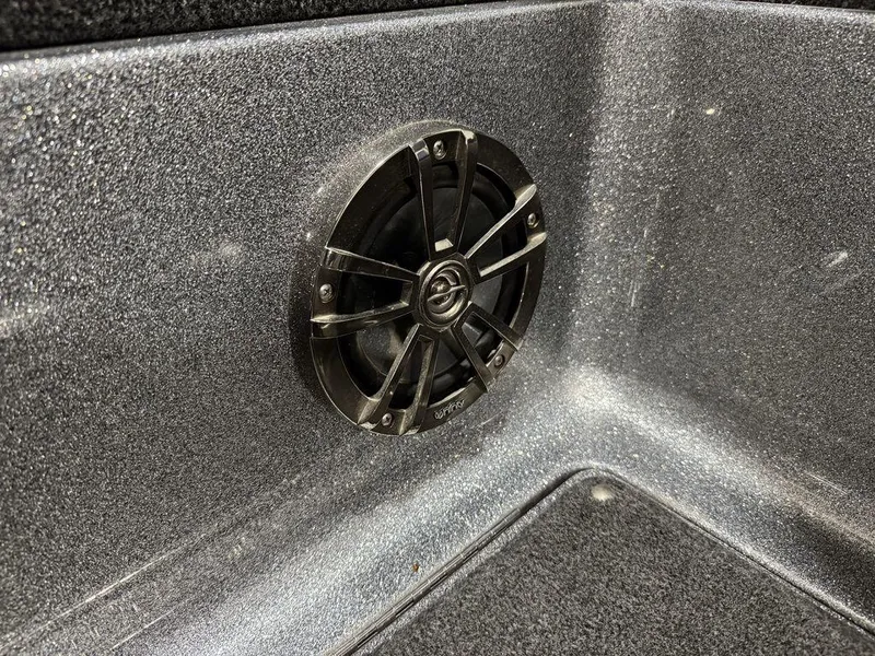 Slide: The Image of Ranger 212LS 2018 - 87